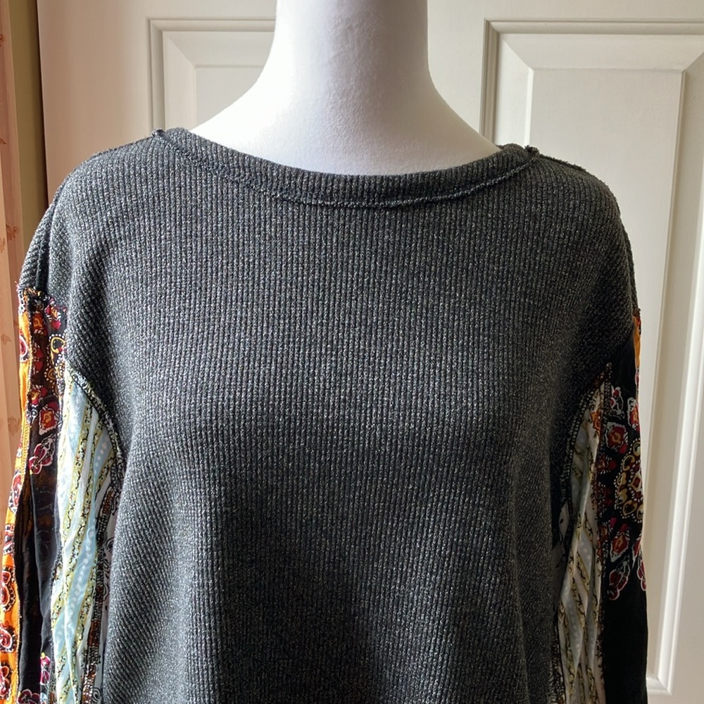 Chelsea & Theodore Waffle Knit Top with Boho Sleeves - Picture 3 of 12
